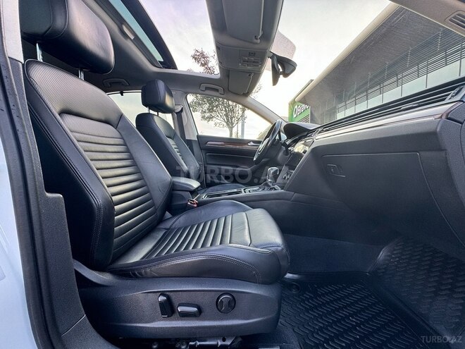 Volkswagen Passat 2017, 152,000 km - 1.8 l - Bakı