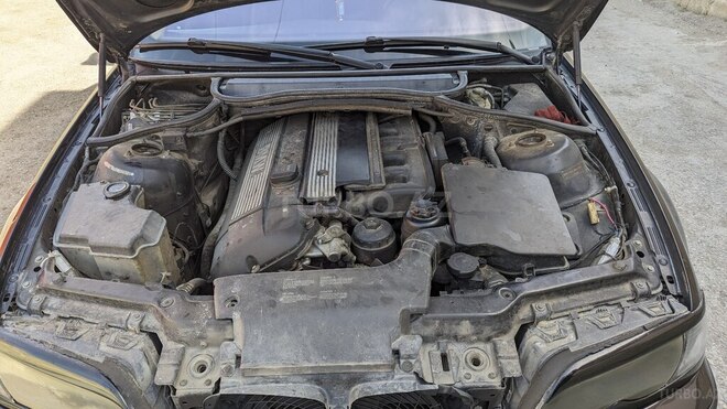 BMW 325 2004, 246,007 km - 2.5 l - Bakı