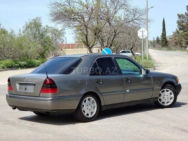 Mercedes C 180 1995, 257,000 km - 1.8 l - Şirvan