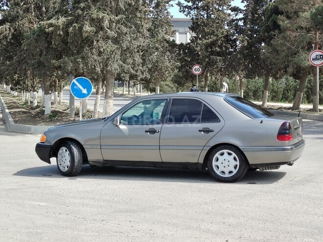 Mercedes C 180 1995, 257,000 km - 1.8 l - Şirvan