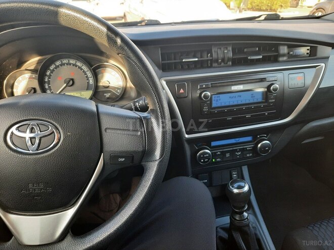 Toyota Auris 2024, 175,000 km - 1.4 л - Bakı