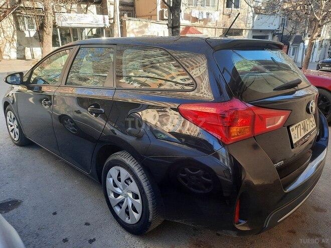 Toyota Auris 2024, 175,000 km - 1.4 л - Bakı