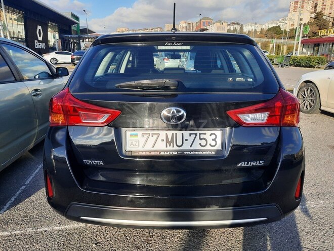 Toyota Auris 2024, 175,000 km - 1.4 л - Bakı