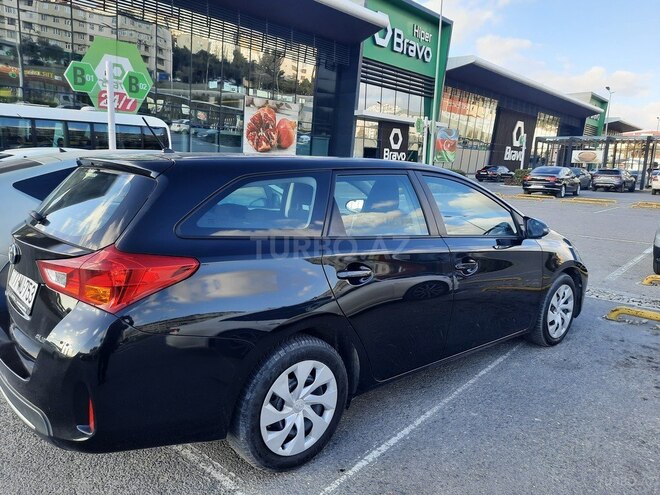 Toyota Auris 2024, 175,000 km - 1.4 л - Bakı