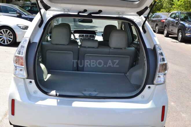 Toyota Prius V 2012, 175,418 km - 1.8 л - Bakı