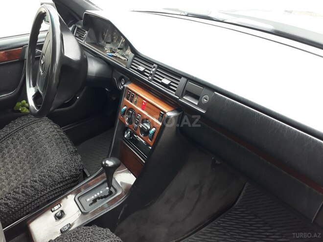 Mercedes E 300 1993, 500,000 km - 3.0 l - Bakı