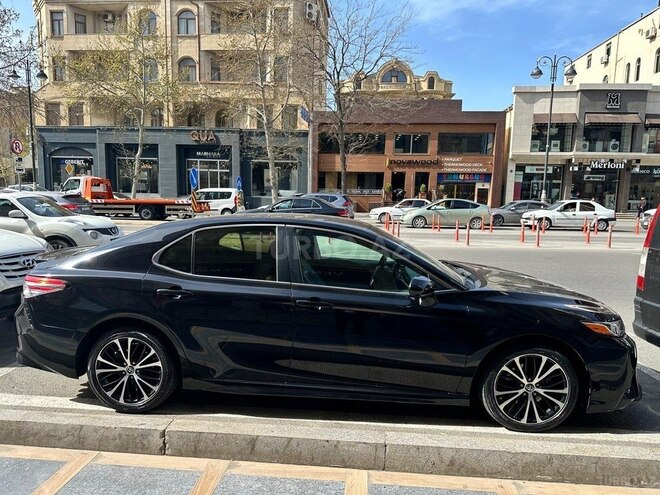Toyota Camry 2018, 90,000 km - 2.5 л - Bakı
