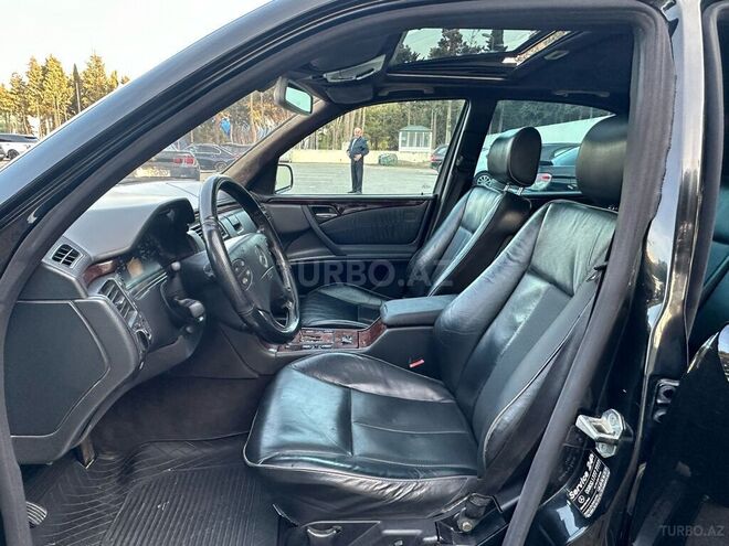 Mercedes E 320 2001, 250,000 km - 3.2 l - Bakı