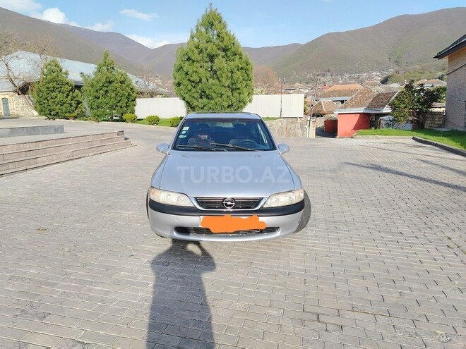 Opel Vectra 1996, 123,458 km - 1.8 l - Şəki
