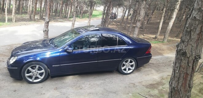 Mercedes C 270 2001, 467,000 km - 2.7 l - Bakı
