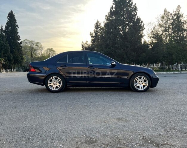Mercedes C 220 2000, 334,337 km - 2.2 л - Şirvan