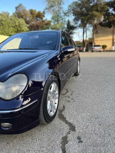 Mercedes C 220 2000, 334,337 km - 2.2 л - Şirvan