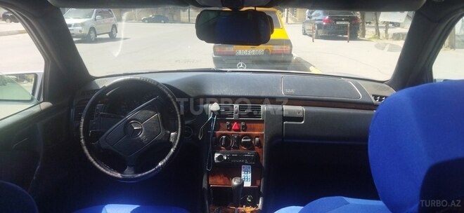 Mercedes E 220 1998, 350,000 km - 2.2 l - Bakı