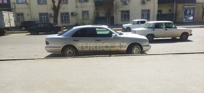 Mercedes E 220 1998, 350,000 km - 2.2 l - Bakı
