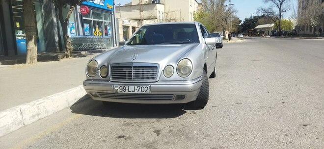 Mercedes E 220 1998, 350,000 km - 2.2 l - Bakı