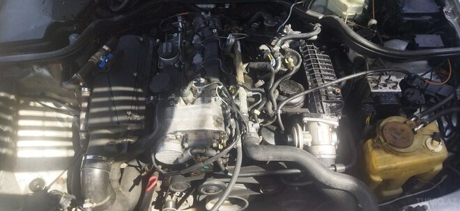 Mercedes E 220 1998, 350,000 km - 2.2 l - Bakı