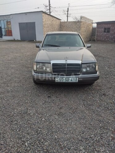 Mercedes E 230 1991, 270,000 km - 2.3 l - Bakı