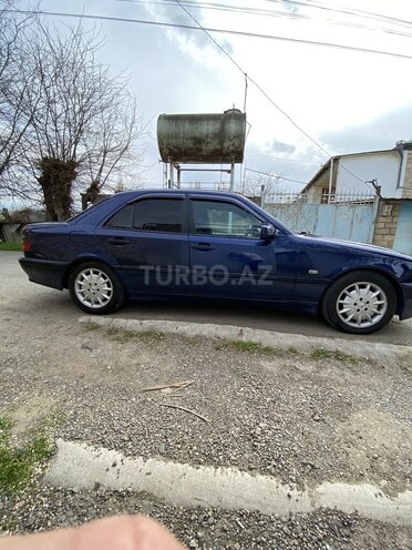 Mercedes C 180 1997, 326,000 km - 1.8 л - Tovuz