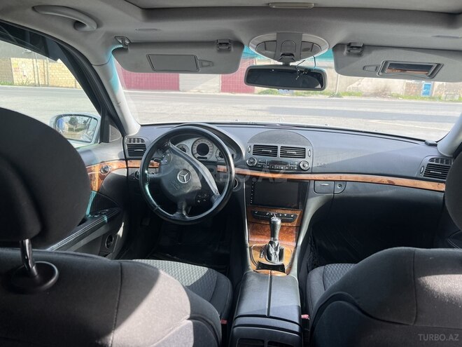 Mercedes E 320 2004, 290,000 km - 3.2 l - Bakı