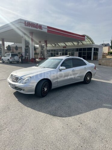 Mercedes E 320 2004, 290,000 km - 3.2 l - Bakı