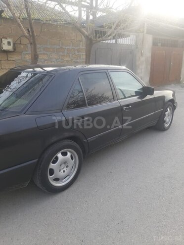 Mercedes E 230 1989, 432,570 km - 2.3 l - Bakı