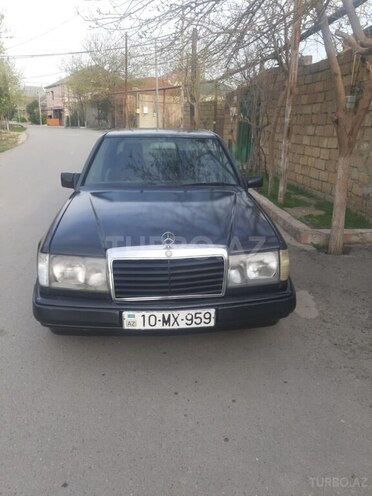 Mercedes E 230 1989, 432,570 km - 2.3 l - Bakı
