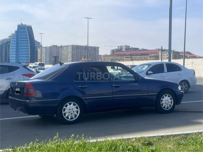 Mercedes C 220 1995, 421,300 km - 2.2 l - Bakı