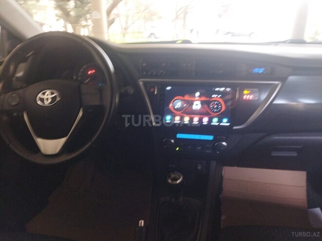 Toyota Auris 2015, 162,346 km - 1.4 l - Bakı