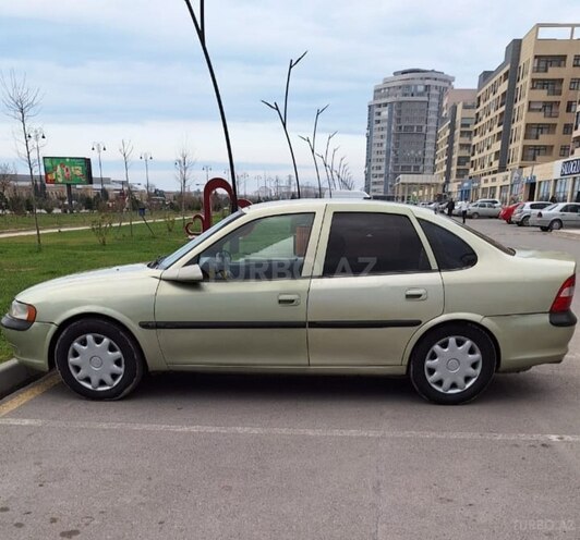 Opel Vectra 1996, 142,000 km - 2.0 l - Sumqayıt