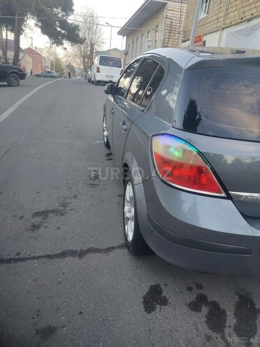 Opel Astra 2006, 202,263 km - 1.4 l - Qazax