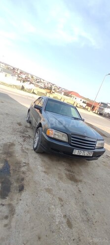Mercedes C 180 1985, 375,000 km - 1.8 l - Bakı