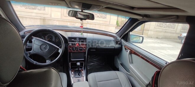 Mercedes C 180 1985, 375,000 km - 1.8 l - Bakı