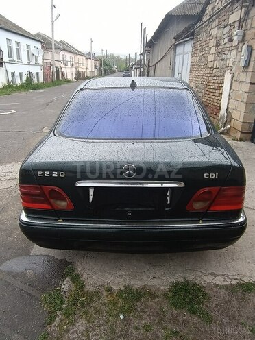 Mercedes E 220 1999, 490,000 km - 2.2 l - Mingəçevir
