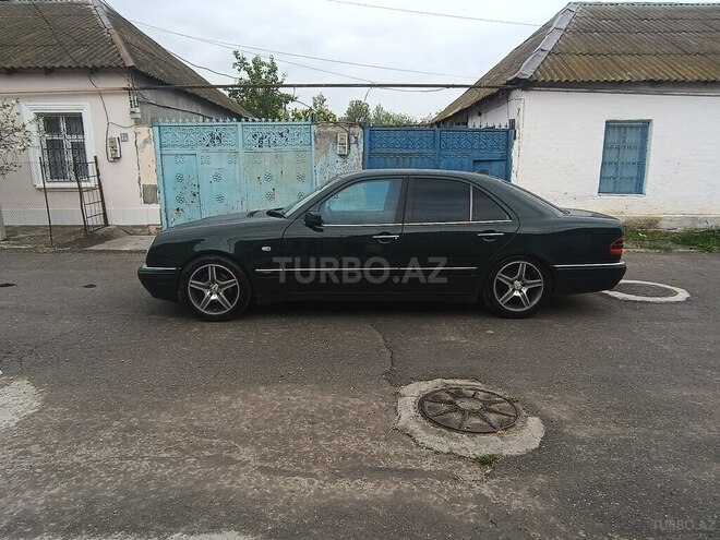 Mercedes E 220 1999, 490,000 km - 2.2 l - Mingəçevir
