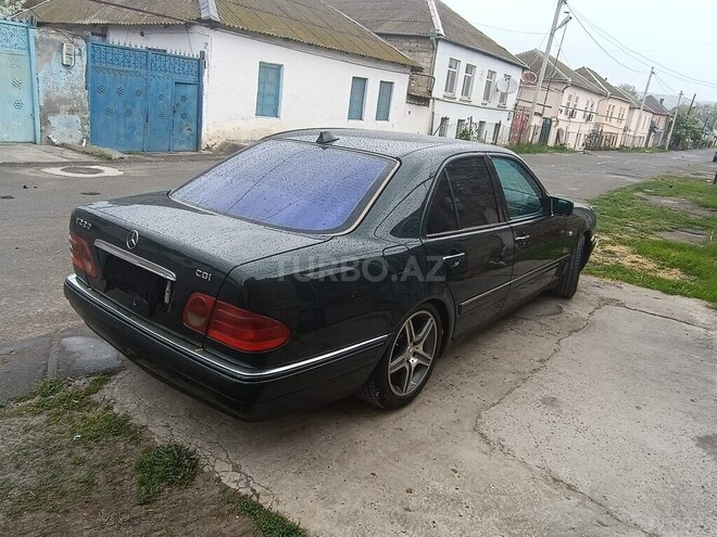 Mercedes E 220 1999, 490,000 km - 2.2 l - Mingəçevir