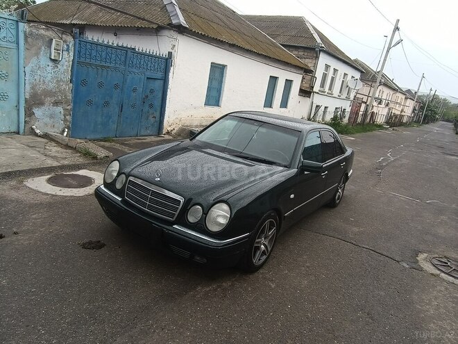 Mercedes E 220 1999, 490,000 km - 2.2 l - Mingəçevir