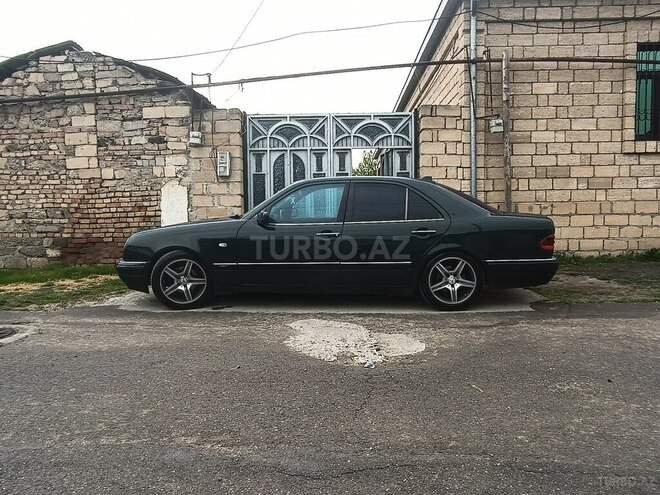 Mercedes E 220 1999, 490,000 km - 2.2 l - Mingəçevir