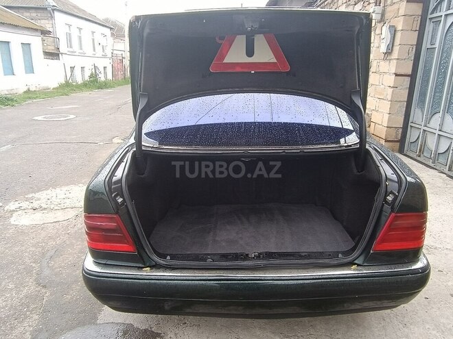 Mercedes E 220 1999, 490,000 km - 2.2 l - Mingəçevir