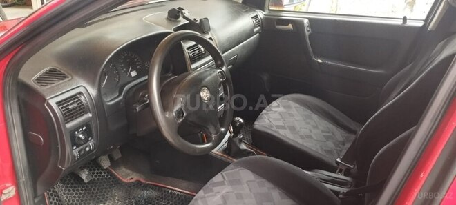 Opel Astra 1998, 123,456 km - 1.6 l - Şəki