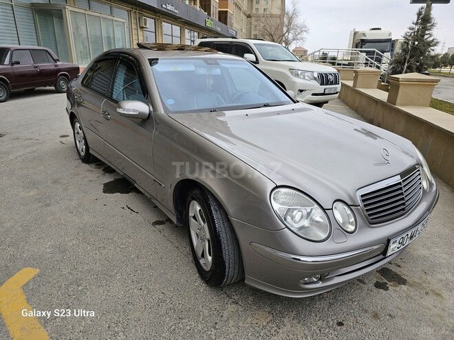 Mercedes E 240 2004, 281,000 km - 2.4 l - Bakı