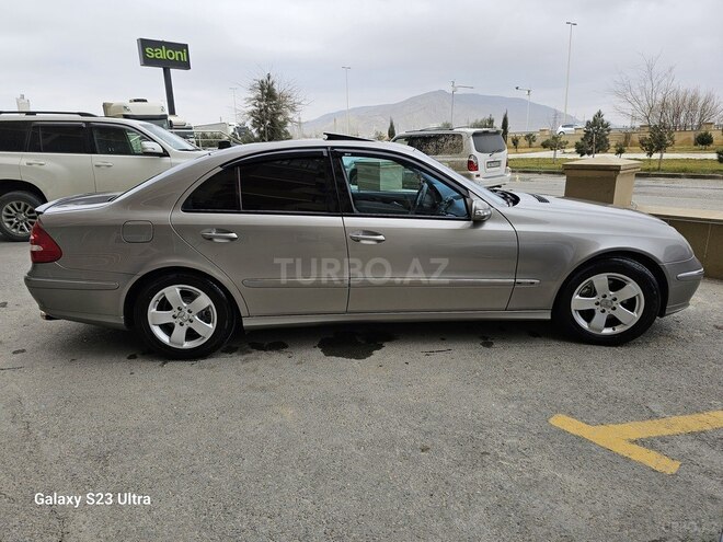 Mercedes E 240 2004, 281,000 km - 2.4 l - Bakı