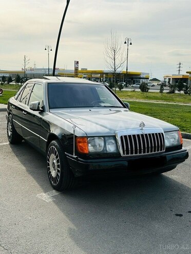 Mercedes E 220 1992, 123,456 km - 2.2 l - Sumqayıt