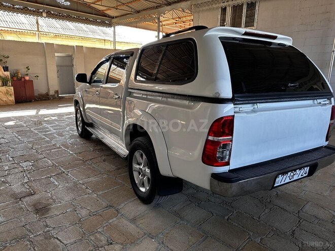 Toyota Hilux 2013, 353,500 km - 2.5 л - Bakı