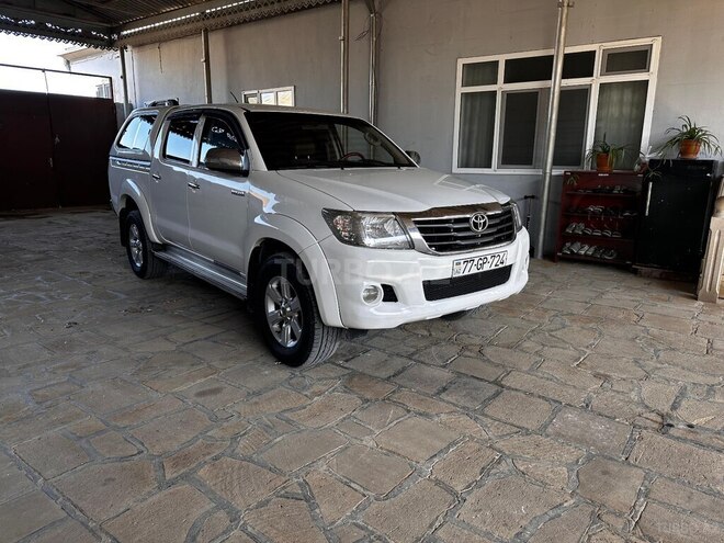 Toyota Hilux 2013, 353,500 km - 2.5 л - Bakı