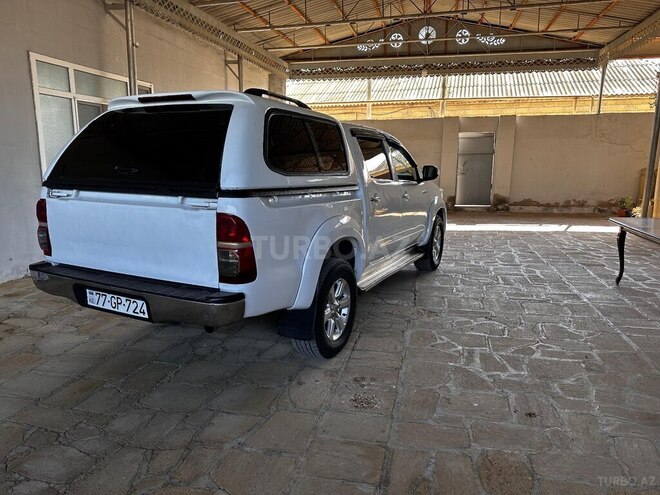 Toyota Hilux 2013, 353,500 km - 2.5 л - Bakı