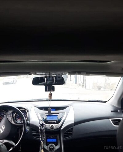 Hyundai Elantra 2012, 257,000 km - 1.8 l - Qəbələ