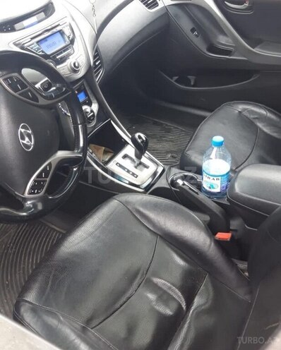 Hyundai Elantra 2012, 257,000 km - 1.8 l - Qəbələ