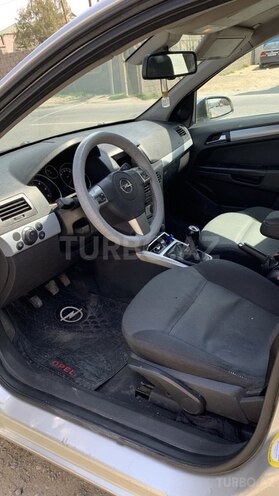 Opel Astra 2006, 295,000 km - 1.3 l - Bakı
