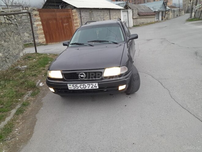 Opel Astra 1996, 300,000 km - 1.6 l - Bakı