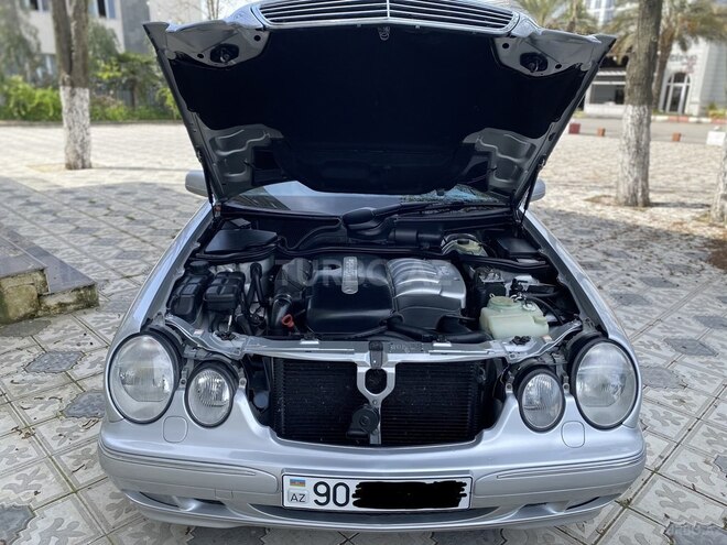 Mercedes E 270 2000, 325,252 km - 2.7 l - Astara
